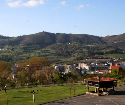 Residencia Universitaria Micampus Oviedo La Gruta Eksteriør billede